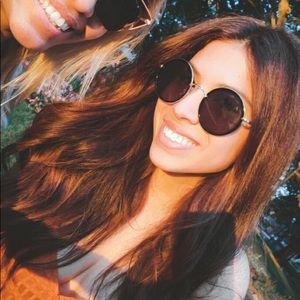 Meet your Posher, Rocio